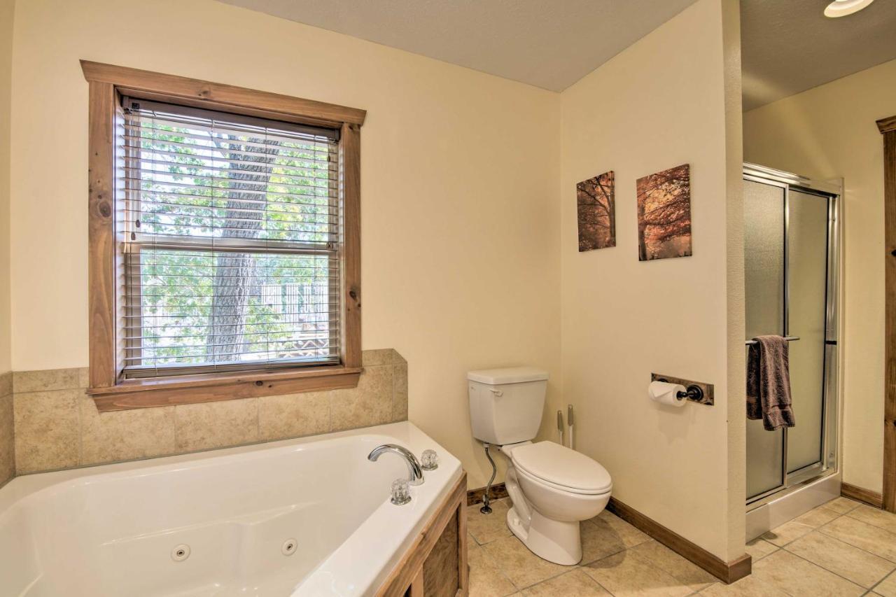 Cozy Rustic River Lodge Family Retreat Near SDC! Branson Zewnętrze zdjęcie